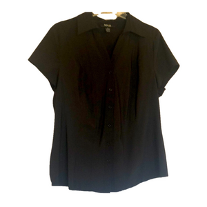 BLACK BUTTON DOWN CAP SLEEVE 1X Stretch Princess Seams, Pit to Pit 21” Preworn